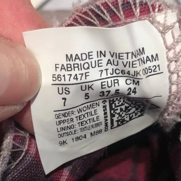 CONVERSE All Star ladies sz 7. Look new elastic at back for fit. - Picture 6 of 6